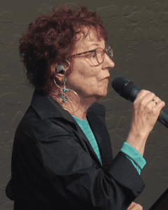 Photo of Suzanne Weaver